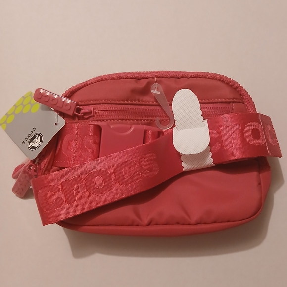 (New) Crocs Belt Bag / Crossbody (Pink) - Picture 2 of 7